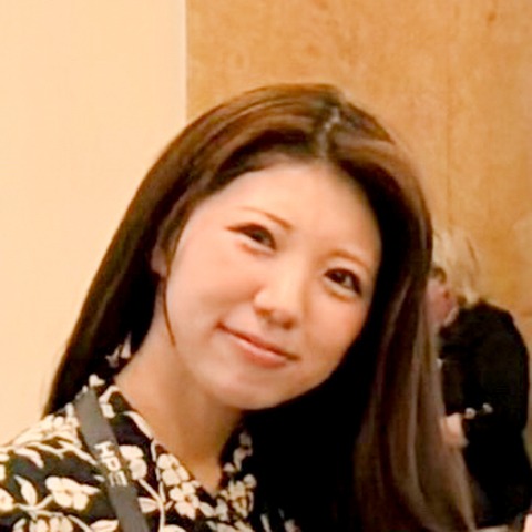 石川 双葉 氏