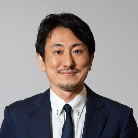 西賴 大樹 氏